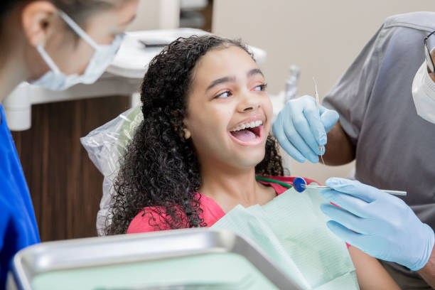 Best Cosmetic Emergency Dentistry in Harsville, RI